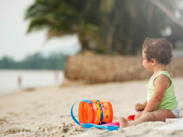 consejos para ir a la playa con bebés